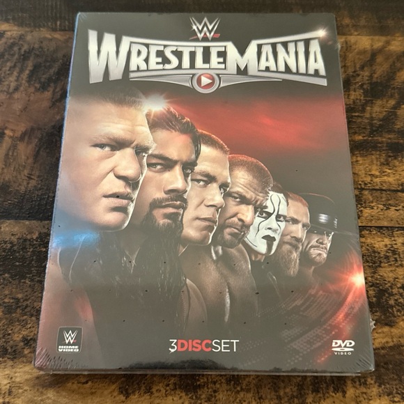 WWE WRESTLEMANIA 31 XXXI - 3 DVD BOX SET WCW NWO WWF 2015 - BRAND NEW SEALED - Picture 1 of 2